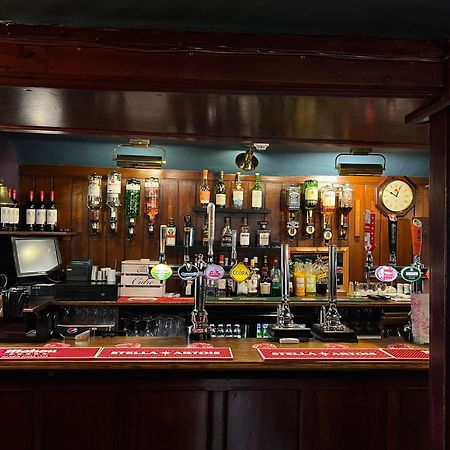 Roebuck Inn Στίβενεϊτζ Εξωτερικό φωτογραφία