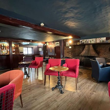 Roebuck Inn Στίβενεϊτζ Εξωτερικό φωτογραφία